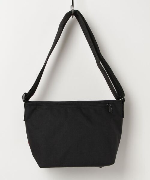 Manhattan Portage(マンハッタンポーテージ)の「Manhattan Portage/マンハッタンポーテージ ショルダーバック NYLON MESSENGER BAG JR MAGNET MP1605BPDM(ショルダーバッグ・メンズ・ブラック・FREE)」の2枚目の写真