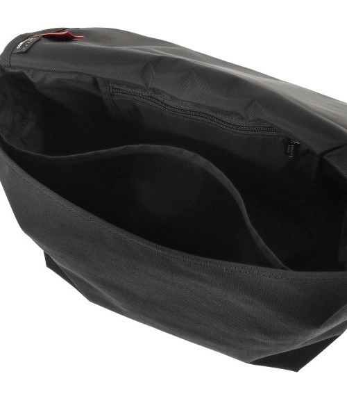 Manhattan Portage(マンハッタンポーテージ)の「Manhattan Portage/マンハッタンポーテージ ショルダーバック NYLON MESSENGER BAG JR MAGNET MP1605BPDM(ショルダーバッグ・メンズ・ブラック・FREE)」の14枚目の写真