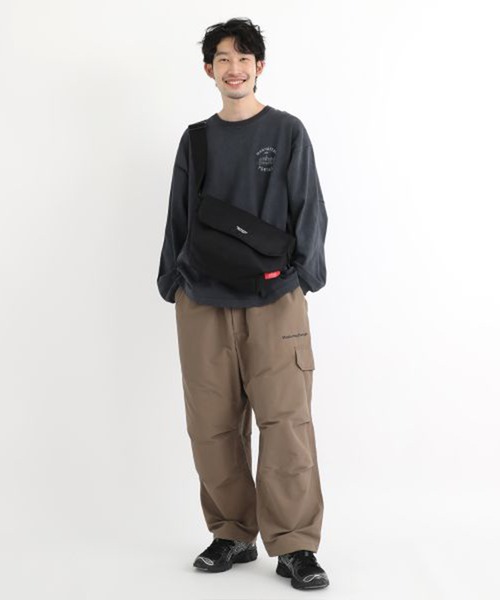 Manhattan Portage(マンハッタンポーテージ)の「Manhattan Portage/マンハッタンポーテージ ショルダーバック NYLON MESSENGER BAG JR MAGNET MP1605BPDM(ショルダーバッグ・メンズ・ブラック・FREE)」の22枚目の写真