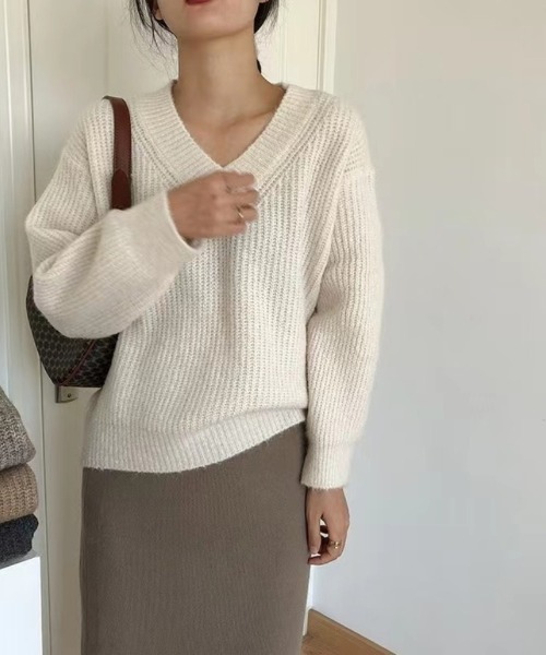 Ritzy(リッツィー)の「オーバーサイズ Vネックセーター(ニット/セーター・レディース・アイボリー/ベージュ/グレー/チャコールグレー・FREE)」の8枚目の写真