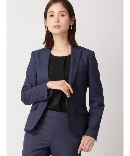 SUIT SQUARE（スーツスクエア）の「アシンメトリータックブラウス ラウンドネック 8分袖 ウォッシャブル ダブルサテン 無地（シャツ/ブラウス・レディース・オフホワイト/ブラック/ベージュ・38(9号)/40(11号)）」の6枚目の写真