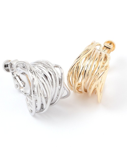 niko and...(ニコアンド)の「メタルカーブイヤリング(イヤリング・レディース・グレー/イエロー・0)」の3枚目の写真