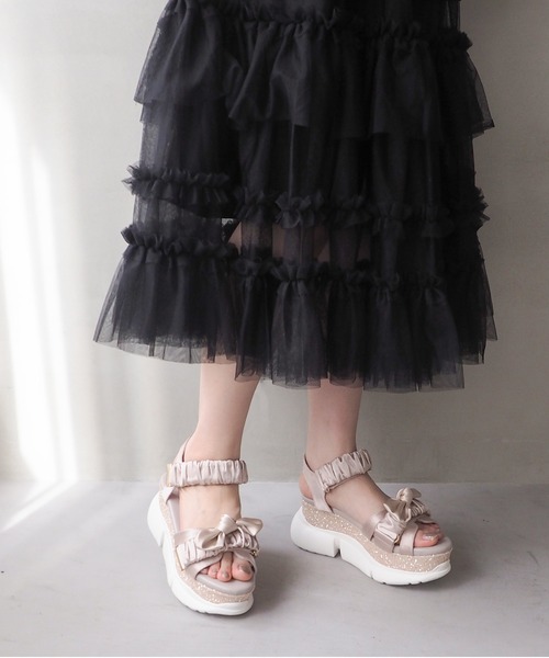 byあしながおじさん（バイアシナガオジサン）の「厚底ギャザーリボンサンダル　8990005（サンダル・レディース・ピンク/アイボリー/ブラック/オフホワイト/ピンクベージュ・LL/L/M/S）」の12枚目の写真