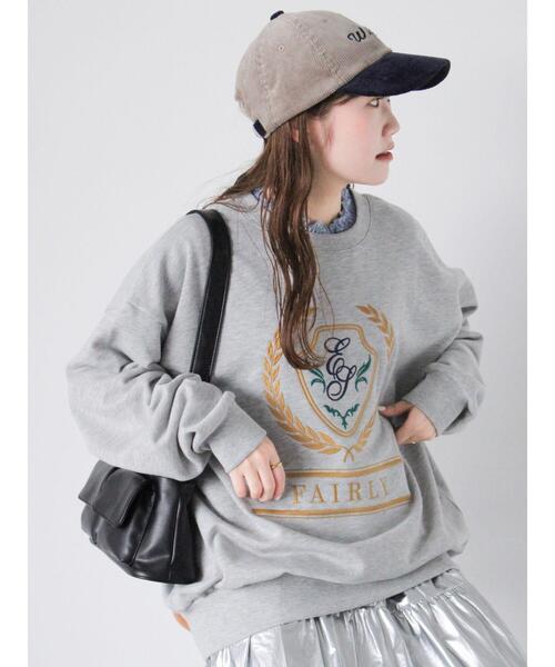 ehka sopo(エヘカソポ)の「エンブレム刺繍スウェット(Tシャツ/カットソー・レディース・ネイビー/キナリ/グレー・F)」の2枚目の写真