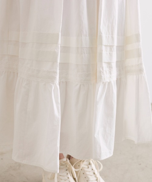 OLIVE des OLIVE（オリーブデオリーブ）の「綿レースティアードロングスカート（スカート・レディース・オフホワイト/サックスブルー/ホワイト系その他・FREE）」の18枚目の写真