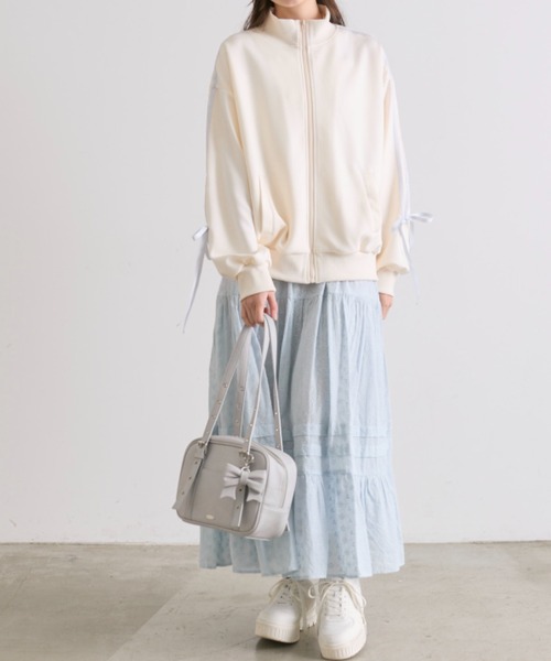 OLIVE des OLIVE（オリーブデオリーブ）の「綿レースティアードロングスカート（スカート・レディース・オフホワイト/サックスブルー/ホワイト系その他・FREE）」の5枚目の写真