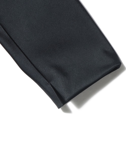 ESTNATION（エストネーション）の「ESTNATION / サテン アシンメトリーワンピース（ワンピース・レディース・ネイビー/アイボリー・36/38）」の8枚目の写真