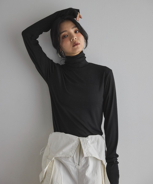 feepur(フェピュール)の「ウール混シアーハイネックロンTee(Tシャツ/カットソー・レディース・ブラック/オフホワイト/チャコールグレー/ブラウン/杢グレー・MEDIUM)」の6枚目の写真
