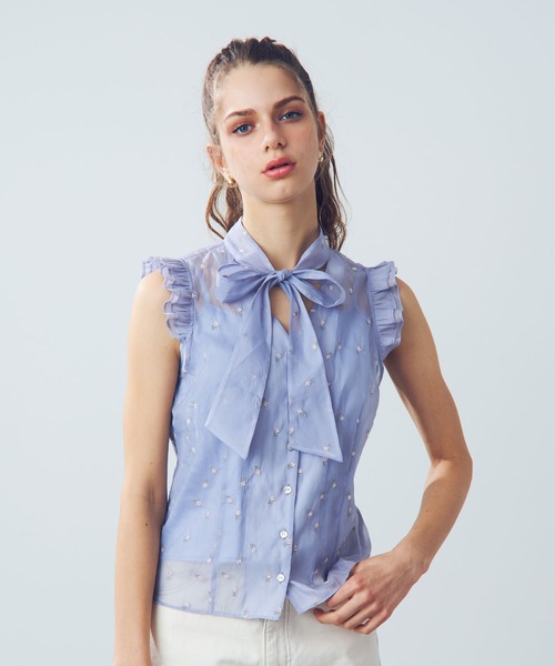 DEICY(デイシー)の「ミニスパンコールフラワーブラウス(シャツ/ブラウス・レディース・ホワイト/サックスブルー・FREE)」の14枚目の写真