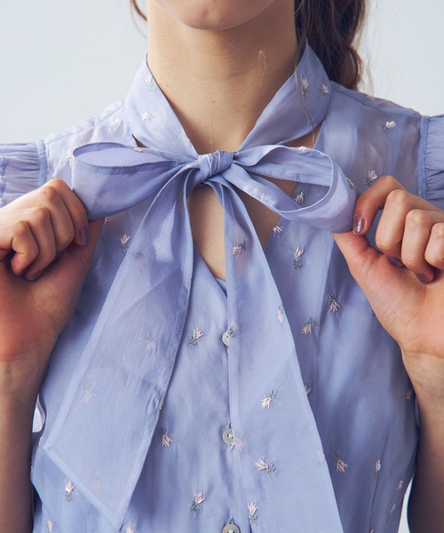 DEICY(デイシー)の「ミニスパンコールフラワーブラウス(シャツ/ブラウス・レディース・ホワイト/サックスブルー・FREE)」の20枚目の写真