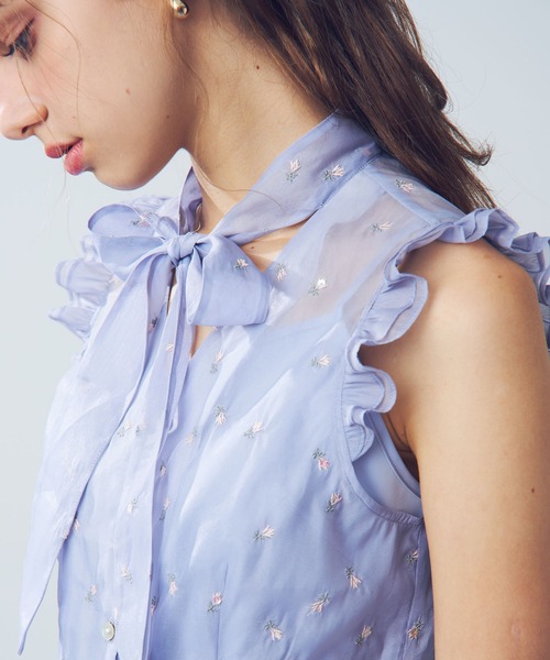 DEICY(デイシー)の「ミニスパンコールフラワーブラウス(シャツ/ブラウス・レディース・ホワイト/サックスブルー・FREE)」の21枚目の写真