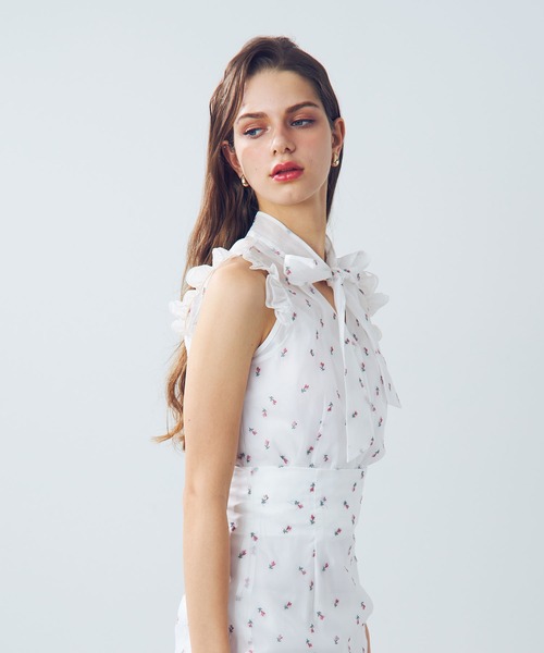 DEICY(デイシー)の「ミニスパンコールフラワーブラウス(シャツ/ブラウス・レディース・ホワイト/サックスブルー・FREE)」の7枚目の写真