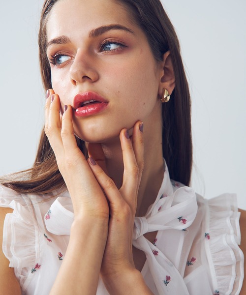 DEICY(デイシー)の「ミニスパンコールフラワーブラウス(シャツ/ブラウス・レディース・ホワイト/サックスブルー・FREE)」の9枚目の写真