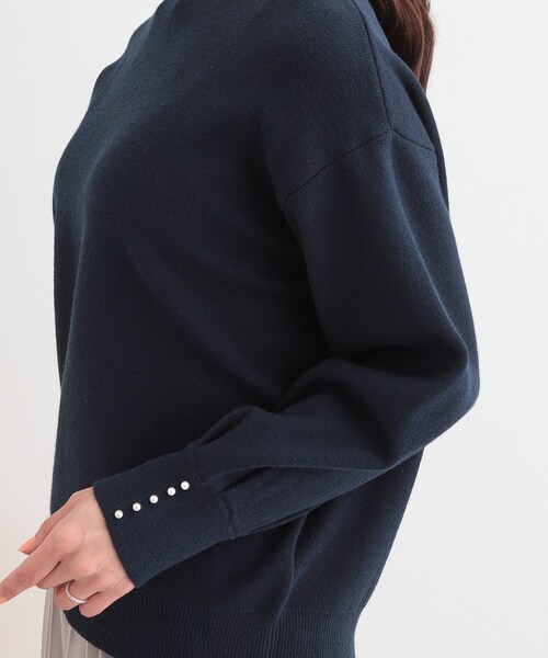 DRESKIP(ドレスキップ)の「【洗える/S-LL】大人上品 お袖パール調ボタン付き ボートネックニット(ニット/セーター・レディース・ネイビー/ベビーピンク/イエロー系その他/オフホワイト・01/04/03/02)」の15枚目の写真