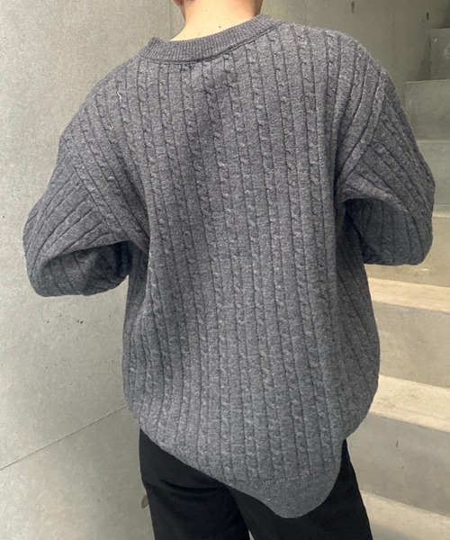 Otte(オッテ)の「Vネックグレーニット(ニット/セーター・メンズ・グレー・LARGE/X-LARGE/MEDIUM/XX-LARGE)」の9枚目の写真