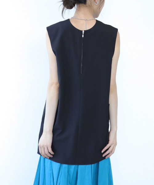TITE IN THE STORE（ティテ　インザ　ストア）の「【前後2WAY】ノースリーブジレブラウス（シャツ/ブラウス・レディース・チャコールグレー/ブラック・38）」の8枚目の写真