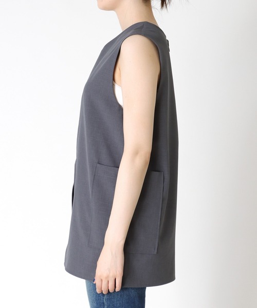 TITE IN THE STORE（ティテ　インザ　ストア）の「【前後2WAY】ノースリーブジレブラウス（シャツ/ブラウス・レディース・チャコールグレー/ブラック・38）」の11枚目の写真