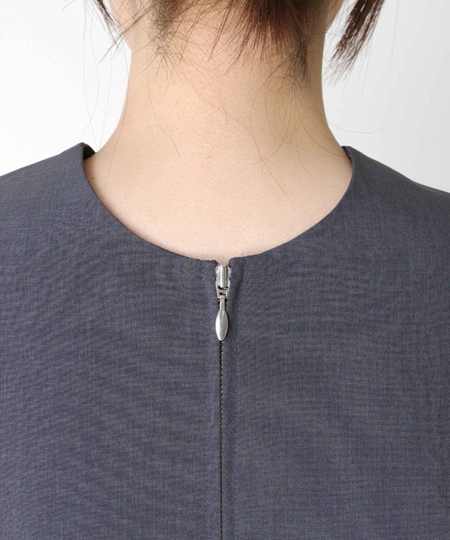 TITE IN THE STORE（ティテ　インザ　ストア）の「【前後2WAY】ノースリーブジレブラウス（シャツ/ブラウス・レディース・チャコールグレー/ブラック・38）」の16枚目の写真