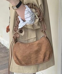 ドローコード付き ギャザーベルト半月型 ハンドバッグ 秋物 秋服 2026年秋冬