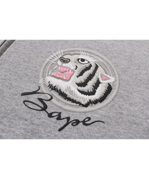 TIGER SOUVENIR ZIP HOODIE（パーカー）｜A BATHING APE（ア