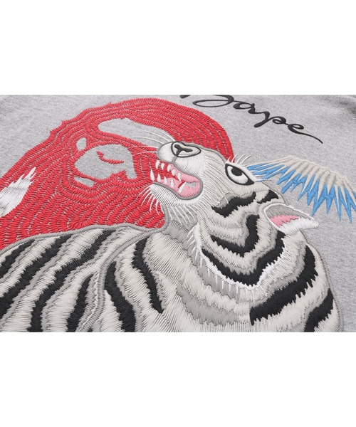 【A BATHING APE】2色展開 TIGER SOUVENIR TEE 要在庫確認 TIGER SOUVENIR TEE | bape.com