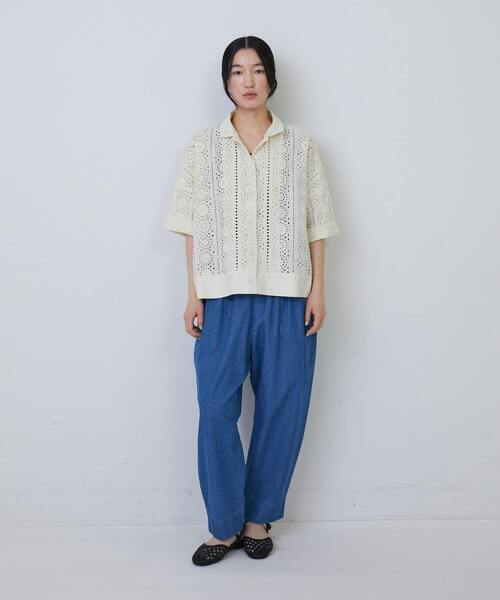 conges payes ADIEU TRISTESSE(コンジェ ペイエ アデュートリステス)の「オリジナルエンブロイダリーシャツ(シャツ/ブラウス・レディース・アイボリー/チャコールグレー・38)」の9枚目の写真