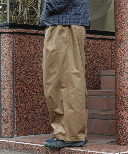 is-ness(イズネス)の「【is-ness / イズネス】BALLOON EZ PANTS 25SS_30 _28PT01 T01-2(その他パンツ・メンズ・ベージュ/カーキ・MEDIUM/LARGE)」の4枚目の写真
