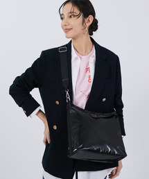 LeSportsac（レスポートサック）の「MEDIUM ZIP SHOULDER ブラックシャイン（ショルダーバッグ）」