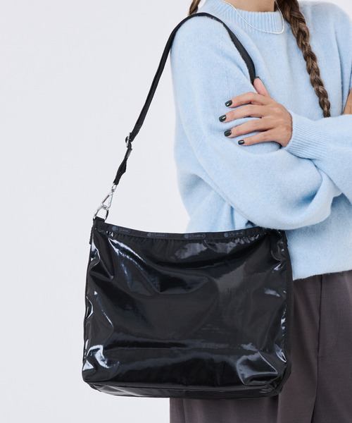 LeSportsac(レスポートサック)の「MEDIUM ZIP SHOULDER ブラックシャイン(ショルダーバッグ・レディース・ブラック・FREE)」の8枚目の写真
