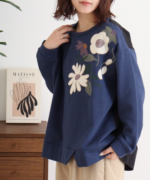 トレーナー スウェット EMAGO 花パッチワーク刺繍プルオーバー レディース EMAGO 花パッチワーク刺繍プルオーバー（スウェット）｜Emago