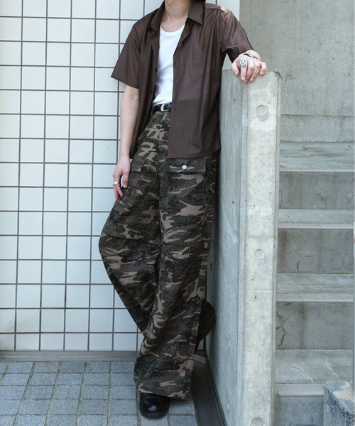 Noen（ノエン）の「レギュラーカラーシアーシャツ（シャツ/ブラウス・メンズ・ネイビー/ブラウン・MEDIUM/LARGE）」の9枚目の写真