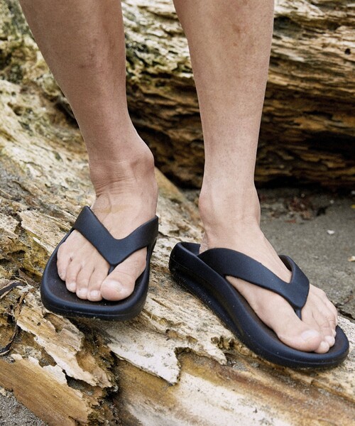 FREAK'S STORE(フリークスストア)の「限定展開 FREAK'S STORE OUTDOORS/フリークスアウトドアーズ リカバリートングサンダル(サンダル・メンズ・ベージュ/レオパード/ブラック・23cm/24cm/25cm/26cm/27cm/28cm)」の6枚目の写真