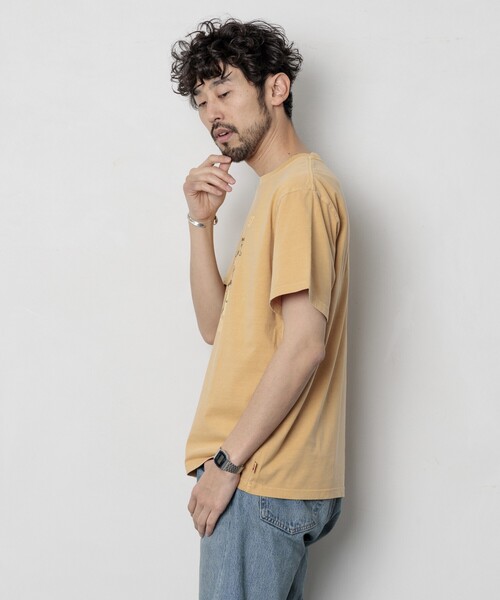 CHUMS（チャムス）の「CHUMS×SAUVENIR/チャムス×サウベニア 別注 WORLD NEPPA TOUR Tee/ワールド熱波ツアーTシャツ/サウナ（Tシャツ/カットソー・メンズ・ブラック/イエロー系その他/ホワイト/グリーン系その他・MEDIUM/LARGE/X-LARGE）」の6枚目の写真