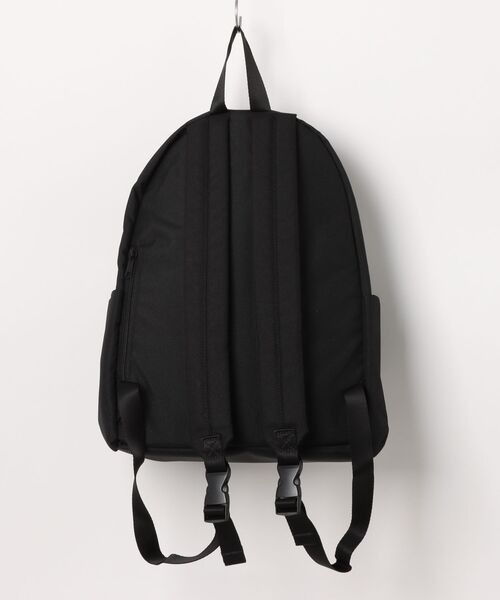 maison vert(メゾンヴェール)の「【CORDURA re/cor生地使用】コーデュラ撥水PCポケット付きリュック(バックパック/リュック・レディース・ブラック・FREE)」の2枚目の写真