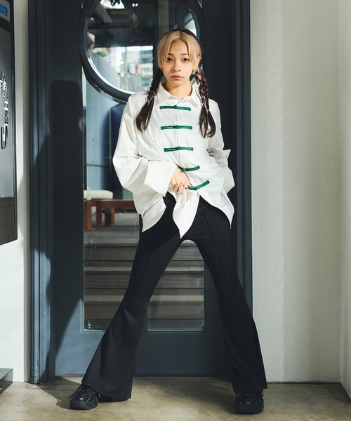 DURAS(デュラス)の「フレアレギンスパンツ(レギンス/スパッツ・レディース・ブラウン/グレー/ブラック・SMALL/MEDIUM)」の14枚目の写真