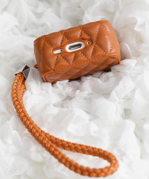 Fun & Daily(ファンアンドデイリー)の「Leather Quilt AirPods 4 Case / エアポッズ4(ヘッドフォン/イヤホン・レディース・パープル/グリーン/ブラック/ブルー/オレンジ・FREE)」の10枚目の写真