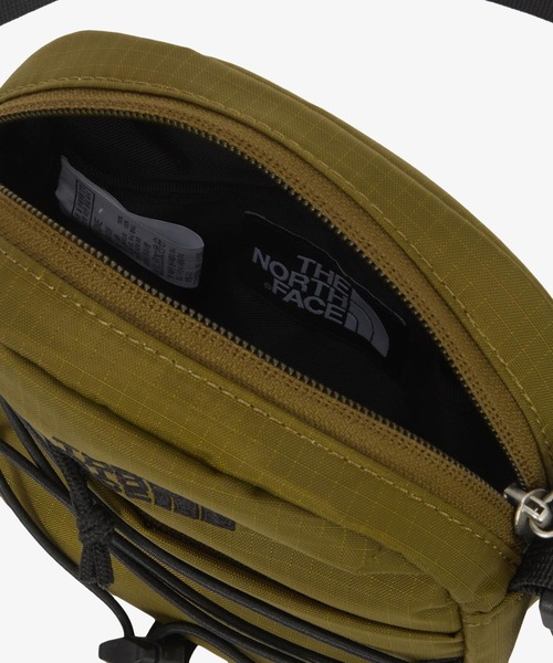 THE NORTH FACE（ザノースフェイス）の「【韓国限定・日本未入荷】 THE NORTH FACE BOREALIS CROSS BAG S  / ノースフェイス ボレアレス クロスバッグ（ショルダーバッグ・メンズ・ブラック/ベージュ/ピンク/カーキ・FREE）」の19枚目の写真