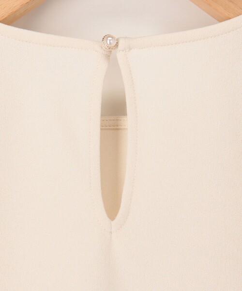 MICO COULIER（ミコクリエ）の「カットジョーゼット袖レースブラウス（Tシャツ/カットソー・レディース・ブラック/キナリ・38）」の4枚目の写真