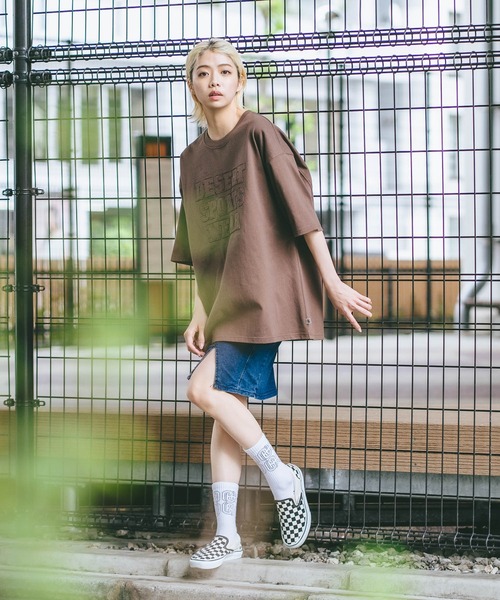 UNIIT(ユニット)の「【DESERT SPORTSWEAR:デザートスポーツウェア】ブランドロゴ Tシャツ(Tシャツ/カットソー・メンズ・ブラウン/スミクロ/アイボリー・MEDIUM/LARGE/X-LARGE)」の21枚目の写真