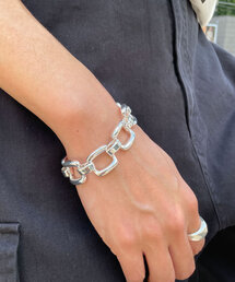 ボリュームスクエアチェーンブレスレット