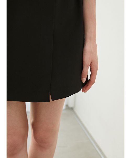 SNIDEL(スナイデル)の「ラップディティールシンプルスカショーパン(その他パンツ・レディース・アイボリー/ブラック/グレー・0/1/2)」の14枚目の写真