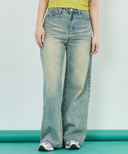 ANAP(アナップ)の「ウォッシュ 加工 デニム ワイド パンツ(デニムパンツ・レディース・ブルー/ライトブルー・S/M)」の2枚目の写真