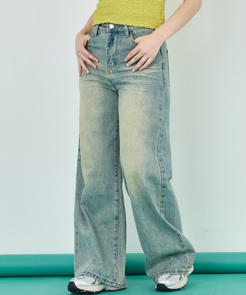 ANAP(アナップ)の「ウォッシュ 加工 デニム ワイド パンツ(デニムパンツ・レディース・ブルー/ライトブルー・S/M)」の4枚目の写真