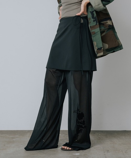 LE CIEL BLEU(ルシェルブルー)の「LE CIEL BLEU/ルシェルブルー Sheer Relax Pant w/Flocked Flower シアーリラックスパンツwフロックフラワー(その他パンツ・レディース・ブラック/グレー/ブラウン・34/38/36)」の19枚目の写真