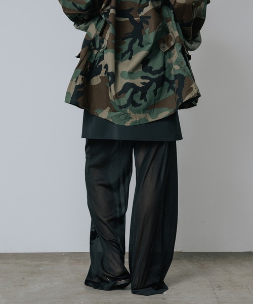 LE CIEL BLEU(ルシェルブルー)の「LE CIEL BLEU/ルシェルブルー Sheer Relax Pant w/Flocked Flower シアーリラックスパンツwフロックフラワー(その他パンツ・レディース・ブラック/グレー/ブラウン・34/38/36)」の18枚目の写真