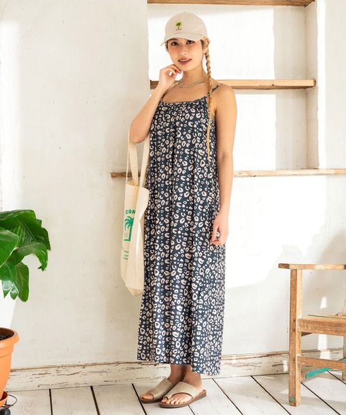 anap mimpi（アナップミンピ）の「レオパード柄 キャミソール ロング ワンピース（ワンピース・レディース・ブルー/ダークグレー/ベージュ・FREE）」の5枚目の写真
