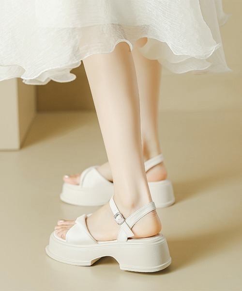 Miniministore(ミニミニストア)の「厚底サンダル サマーサンダル レディース(サンダル・レディース・ブラック/アイボリー・25.0cm/24.5cm/24.0cm/23.5cm/23.0cm/22.5cm)」の14枚目の写真