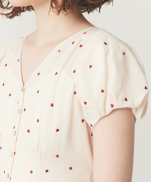 DEICY（デイシー）の「シフォンハート刺繍ワンピース（ワンピース・レディース・アイボリー/ベビーピンク・0/1）」の18枚目の写真