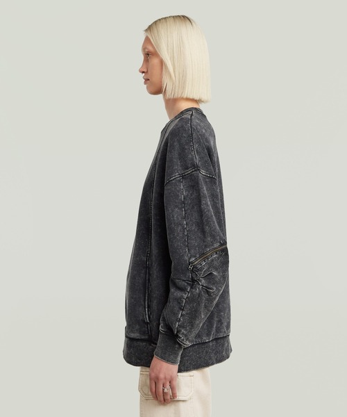 G-STAR(ジースター)の「【UNISEX】WASHED 3D MIX OVERSIZED SWEATER/ユニセックスヴィンテージライクウォッシュド加工立体裁断オーバーサイズスウェット/トレーナー(スウェット・レディース・ベージュ系その他/ダークブラック・X-SMALL/SMALL/MEDIUM)」の12枚目の写真