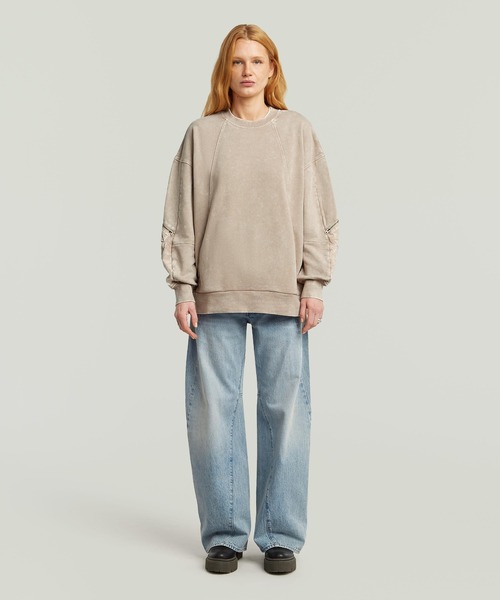 G-STAR(ジースター)の「【UNISEX】WASHED 3D MIX OVERSIZED SWEATER/ユニセックスヴィンテージライクウォッシュド加工立体裁断オーバーサイズスウェット/トレーナー(スウェット・レディース・ベージュ系その他/ダークブラック・X-SMALL/SMALL/MEDIUM)」の5枚目の写真